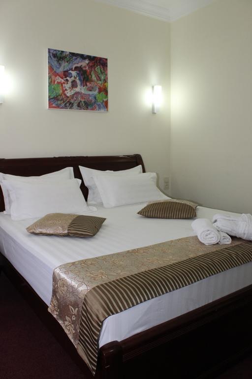 Hotel Vanilla Μπατούμι Δωμάτιο φωτογραφία