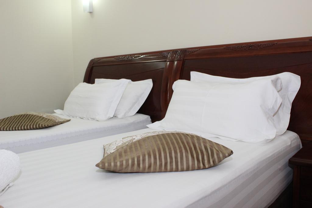 Hotel Vanilla Μπατούμι Δωμάτιο φωτογραφία