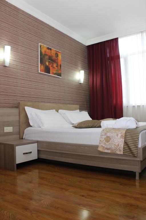 Hotel Vanilla Μπατούμι Δωμάτιο φωτογραφία