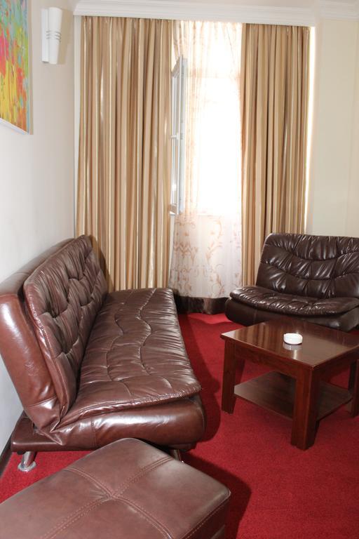 Hotel Vanilla Μπατούμι Δωμάτιο φωτογραφία